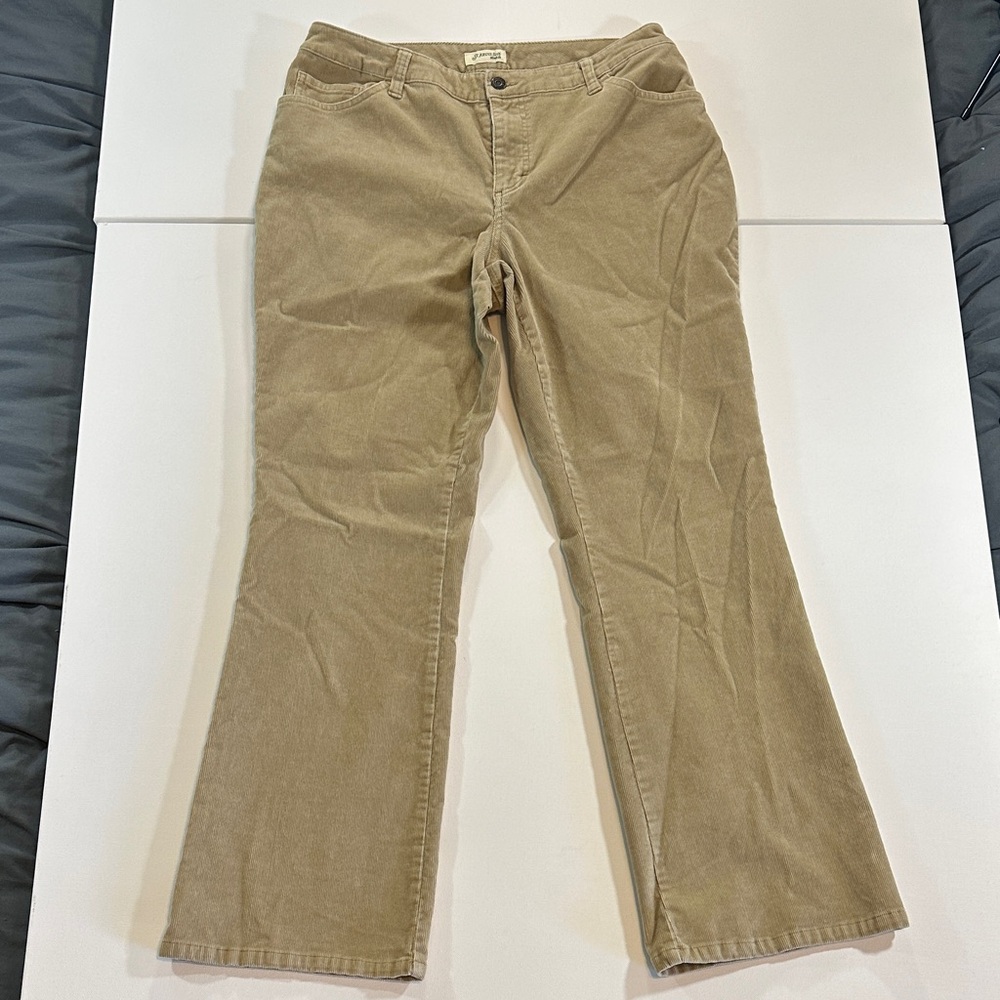 St John’s Bay Women’s Tan Corduroy Straight Leg Jeans Size 12